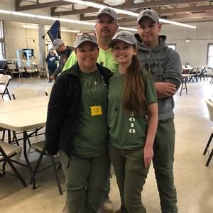 Meet your Posher, Lora